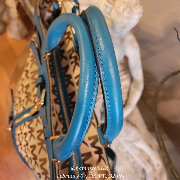 Michael Kors Kingsbury Bucket Bag  Jaqured Logo MK Tote NWOT Designer #712 - Picture 14 of 17